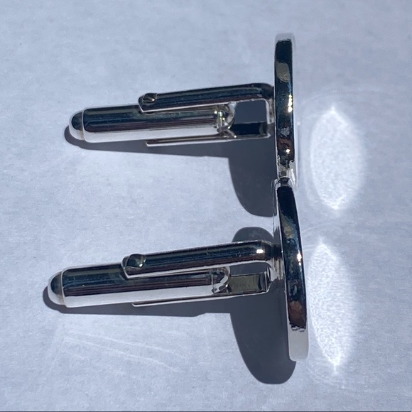 AUTH Tiffany & Co Engine-turned Oval cuff links - Picture 9 of 15